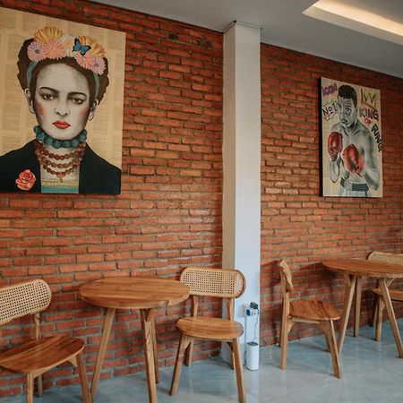 Puu Pau Hotel & Coffee Shop Labuan Bajo Esterno foto